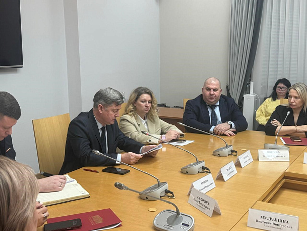 Ульяновская инициатива федерального масштаба: программа Алексея Якушева «Многодетная Россия» получила поддержку в Госдуме